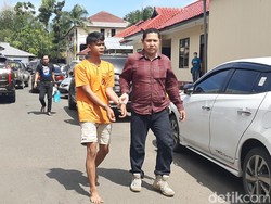 Pemuda Tasik Dihajar Massa Usai Kepergok Curi Motor Petani