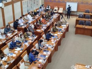 Sambangi DPR, Erick Thohir Minta Restu Suntikan Modal BUMN Rp 73 T