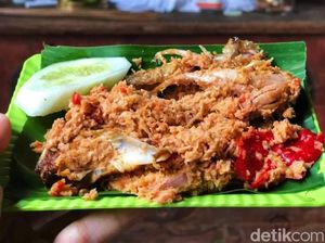 Pecel Pitik, Sajian yang Selalu Ada di Upacara Suku Using Banyuwangi Pecel Pitik, Sajian yang Selalu Ada di Upacara Suku Using Banyuwangi