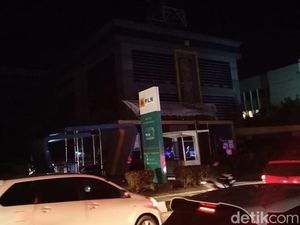 90 Persen Listrik di Sumsel Padam, PLN Belum Tahu Penyebabnya 90 Persen Listrik di Sumsel Padam, PLN Belum Tahu Penyebabnya