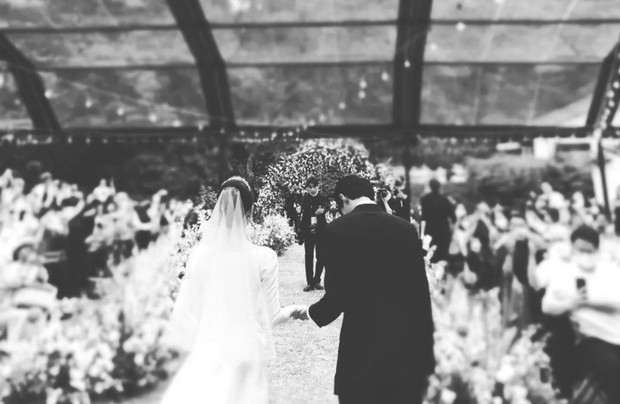 Potret pernikahan Jang Na Ra dan suami