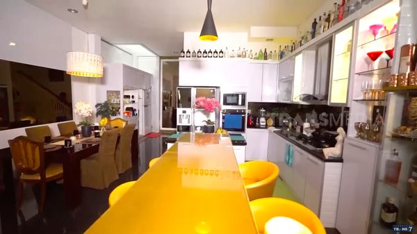 10 Potret Rumah Kiki Fatmala di Pondok Indah, Dulu Dibeli Rp 30 Juta