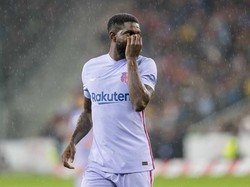 Berjalannya waktu setelahnya, Samuel Umtiti kerap cedera dan posisinya tergeser di Barcelona. Di musim panas 2022 ini, market value-nya ada di angka hanya Rp 18 miliar (Getty Images)