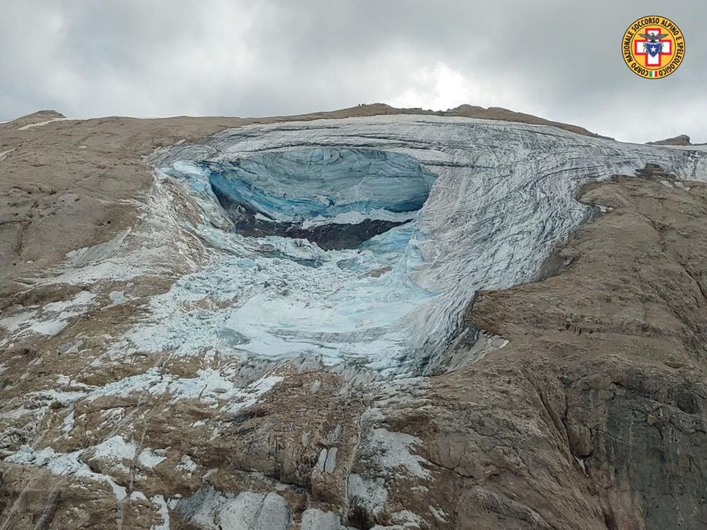 Pencarian Dilanjutkan Usai Gletser Runtuh di Italia Renggut 6 Nyawa