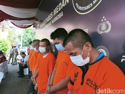 Polisi Tangkap 9 Pengedar Narkoba, Sita 45 Kg Sabu-15 Kg Ganja
