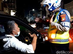 Sejumlah Pengendara Kaget dan Tak Tahu Ada Rekayasa Lalin di Bundaran HI