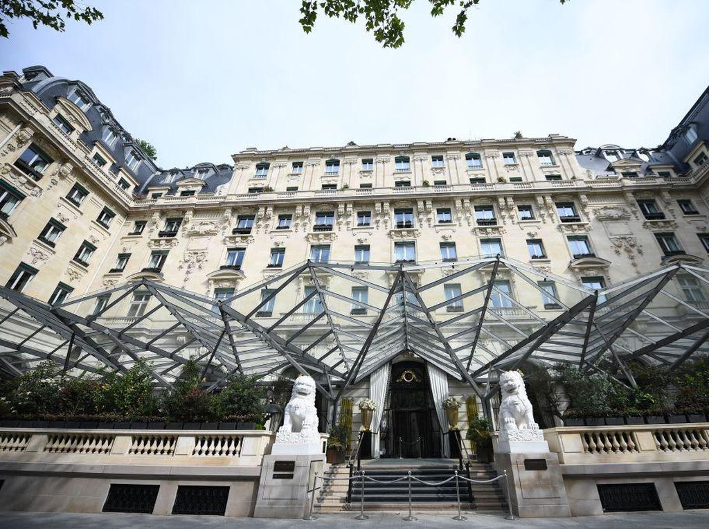 Fantastis! Ini Harga Kamar Hotel Tempat Menginap V BTS di Paris