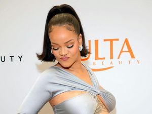 Crazy Rich Rihanna Crazy Rich Rihanna