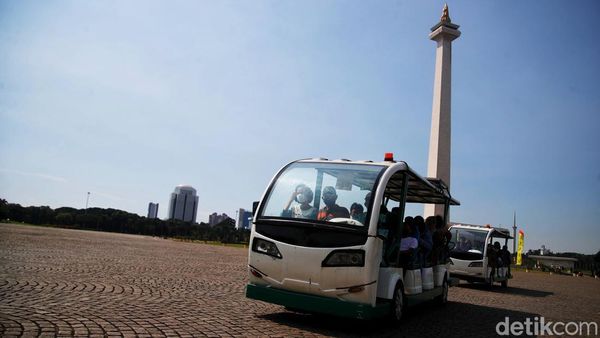 Asyik... Mobil-Kereta Wisata Keliling Monas Beroperasi Lagi