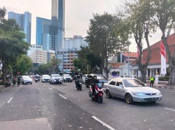 Massa Tolak Holywings di Grahadi Bubar Usai Ditemui Pemprov Jatim, Lalin Lancar