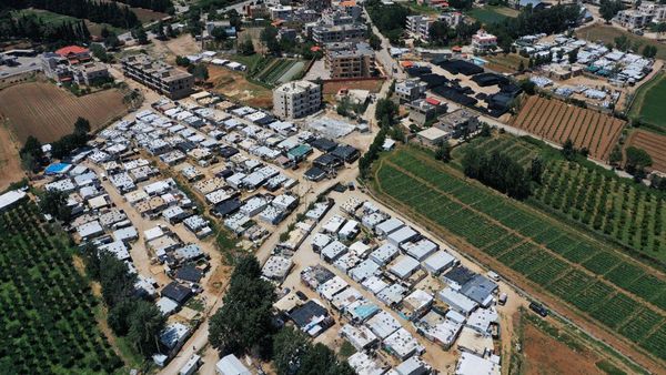 Foto Udara Ini Tunjukan Hamparan Tenda Pengungsi Suriah di Lebanon