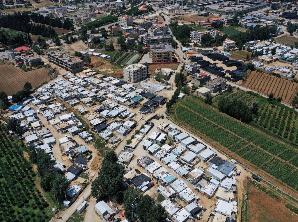 Foto Udara Ini Tunjukan Hamparan Tenda Pengungsi Suriah di Lebanon