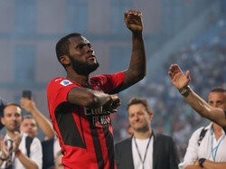 Agen Yaya Toure: Yakinkan Kessie Gabung Barcelona