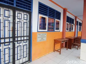 ACT Sempat Bangun Ruang Komputer MTs Tasik Tanpa Colokan Listrik