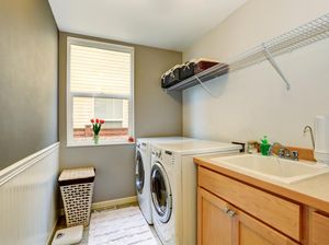 5 Tips Ubah Ruang Sempit Jadi Tempat Cuci Baju yang Pas di Rumah