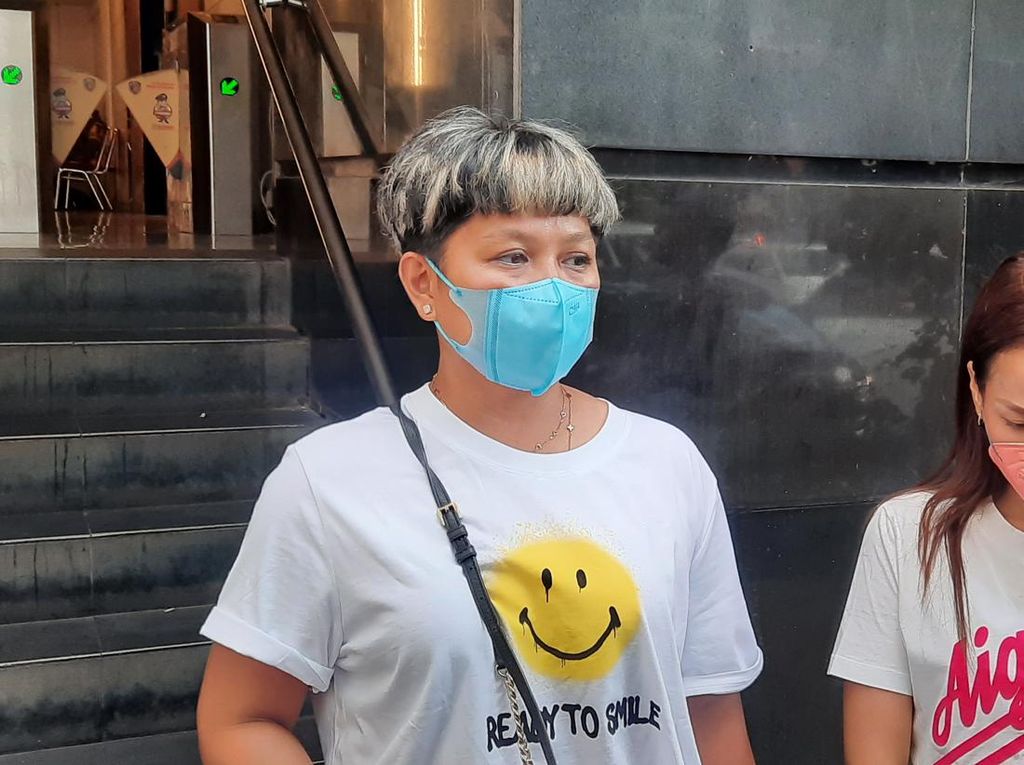 Istri Ungkap Kondisi Terkini Claudio Martinez Usai Dikeroyok Karyawan Bar Istri Ungkap Kondisi Terkini Claudio Martinez Usai Dikeroyok Karyawan Bar