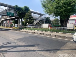 Petaka Jalan Rusak di Jatinegara Bikin Pemotor Hilang Nyawa