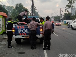 Kecelakaan Horor 3 Sepeda Motor di Kulon Progo Terekam CCTV
