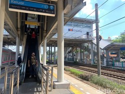 Eskalator Stasiun Cakung Rampung Diperbaiki, 1 Lift Mati Tunggu Sparepart