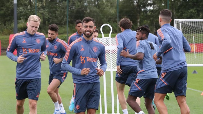 MANCHESTER, ENGLAND - JULY 04: (EXCLUSIVE COVERAGE) Bruno Fernandes of Manchester United in action during a first team training session at Carrington Training Ground on July 04, 2022 in Manchester, England. (Photo by Tom Purslow/Manchester United via Getty Images)