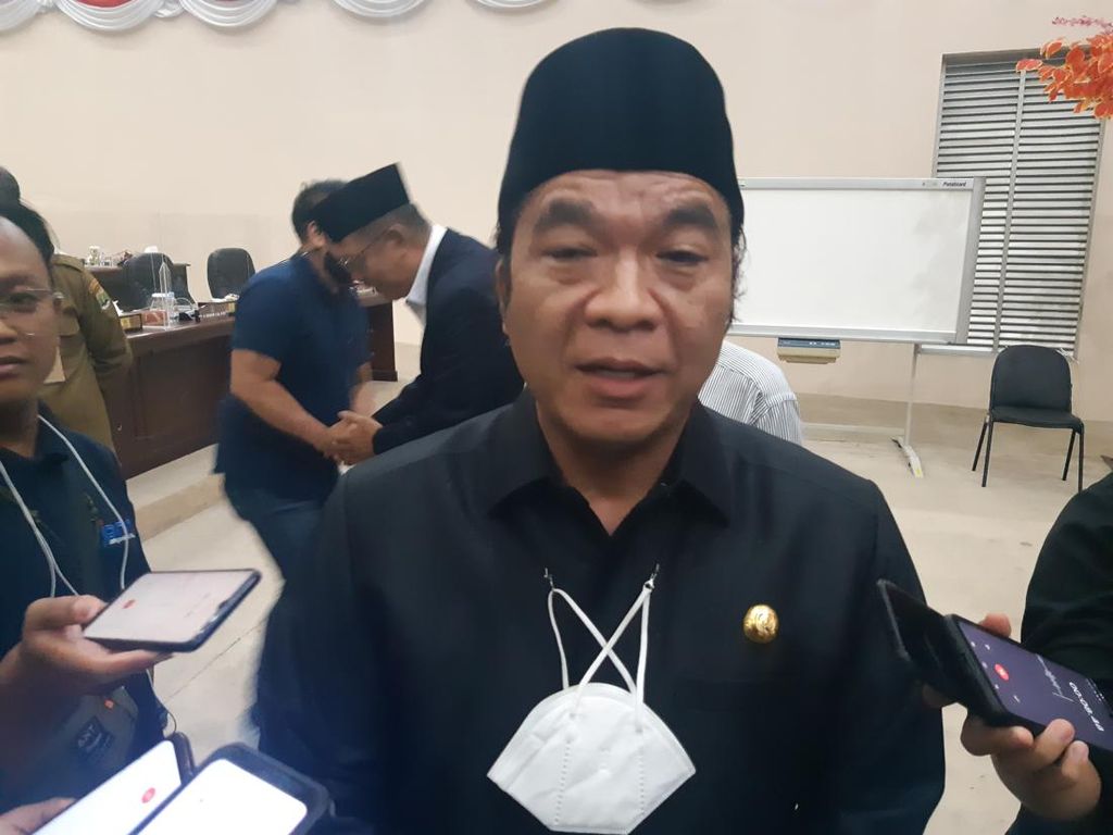 Tangerang Raya PPKM Level 2, Pj Gubernur Banten: Corona Belum Hilang