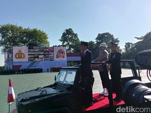 Jokowi Perintahkan Polri Dukung Agenda Nasional: IKN hingga Pemilu 2024 Jokowi Perintahkan Polri Dukung Agenda Nasional: IKN hingga Pemilu 2024