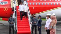 Momen Presiden Jokowi Tiba di Medan, Disambut Edy dan Bobby