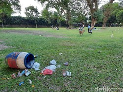 Senang Melihat Taman Balekambang Ramai Lagi, tapi...