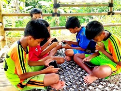 Dekat Perkotaan Ciamis, Warga Dusun Ini Masih Sulit Sinyal Internet