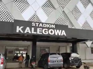PSM Makassar Benahi Lapangan Latihan di Stadion Kalegowa PSM Makassar Benahi Lapangan Latihan di Stadion Kalegowa