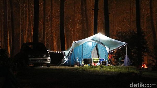 Foto: Rekomendasi 12 Camping Ground Asyik di Bogor