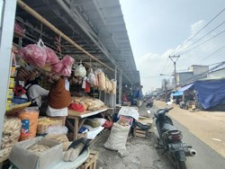 Warga Menolak, Pemkot Depok Tunda Penertiban PKL Pasar Kemiri Muka