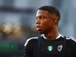 Ada Van Persie di Balik Kepindahan Tyrell Malacia ke MU