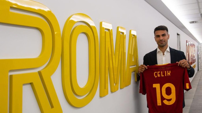 ROME, ITALY - JULY 05: AS Roma new signing Zeki Celik poses with his new jersey at Centro Sportivo Fulvio Bernardini on July 05, 2022 in Rome, Italy. (Photo by Fabio Rossi/AS Roma via Getty Images)