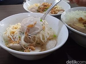 Bakso Gepeng Tebet: Bakso Favorit Artis yang Habiskan 25 Kg Daging Sehari! Bakso Gepeng Tebet: Bakso Favorit Artis yang Habiskan 25 Kg Daging Sehari!