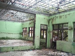 Duh! Bekas Bangunan SD di Majalengka Diduga Sering Dipakai Mesum