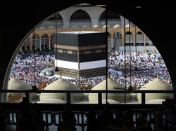 Jemaah Haji Lakukan Tawaf Perpisahan di Masjidil Haram