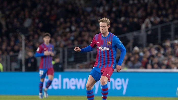 SYDNEY, AUSTRALIA - MAY 25: Frenkie de Jong of FC Barcelona in action during the match between FC Barcelona and the A-League All Stars at Accor Stadium on May 25, 2022 in Sydney, Australia. (Photo by Steve Christo - Corbis/Corbis via Getty Images)