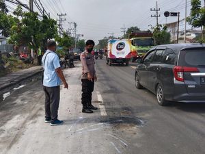 Biker di Gresik Tewas Terlindas Truk