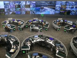 Begini Sibuknya Pusat Darurat 911 Arab Saudi Jelang Puncak Ibadah Haji