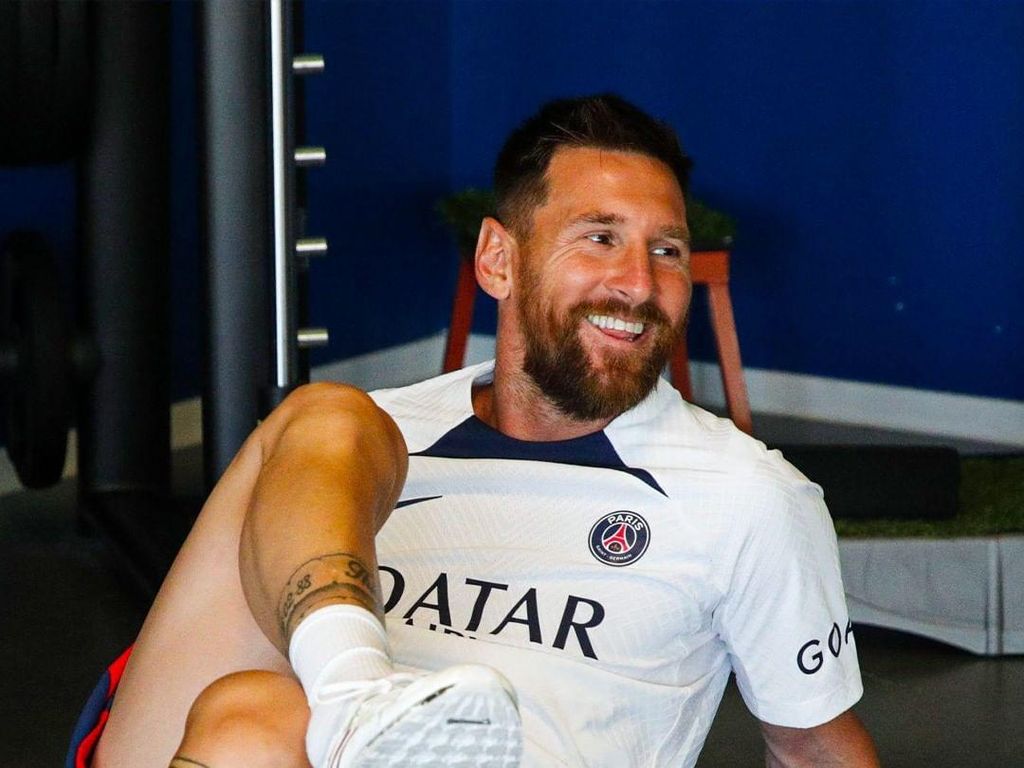 Hari Pertama Messi Balik ke PSG: Dipeluk Erat Donnarumma
