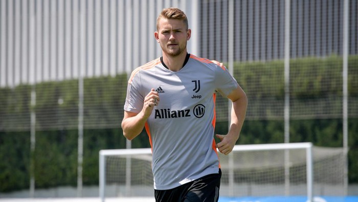 TURIN, ITALY - MAY 10: Matthijs de Ligt of Juventus during a training session at JTC on May 10, 2022 in Turin, Italy. (Photo by Daniele Badolato - Juventus FC/Juventus FC via Getty Images)