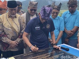Nagari Pariangan Disiapkan Jadi Destinasi Wisata Berkelanjutan Nagari Pariangan Disiapkan Jadi Destinasi Wisata Berkelanjutan