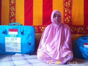 Kisah Tukang Cuci - Pemulung Berhasil Berangkat Haji, Ada yang Nabung 40 Tahun Kisah Tukang Cuci - Pemulung Berhasil Berangkat Haji, Ada yang Nabung 40 Tahun
