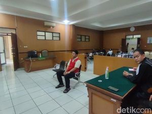 Jejak Kasus Pemoge Tabrak Mati Bocah Kembar hingga Divonis 4 Bulan Bui Jejak Kasus Pemoge Tabrak Mati Bocah Kembar hingga Divonis 4 Bulan Bui