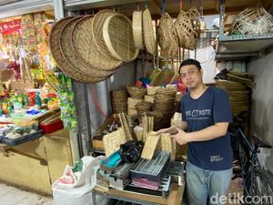 Diburu Saat Idul Adha, Cek Yuk Harga Arang dan Tusuk Sate di Bandung Diburu Saat Idul Adha, Cek Yuk Harga Arang dan Tusuk Sate di Bandung