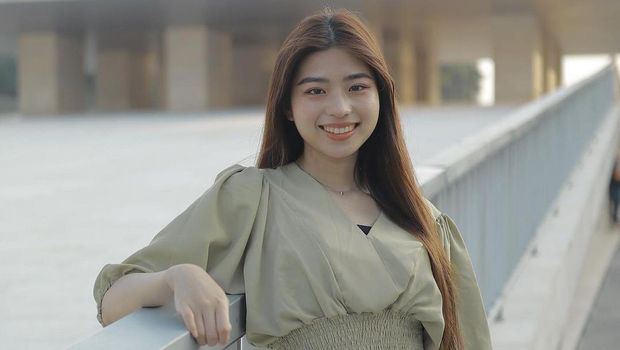 Perempuan Asal Jepang Temui Kekasihnya di Indonesia
