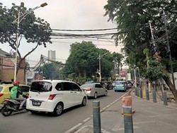 Parkir Liar di Senopati-Gunawarman, 12 Mobil Diderek Petugas Sejak Pagi