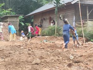 Misteri Cadas Bodas Kampung Miduana, Konon Pintu ke Dimensi Lain Misteri Cadas Bodas Kampung Miduana, Konon Pintu ke Dimensi Lain