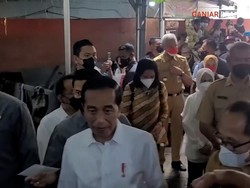 Saat Ganjar Kelihatan Jaga Jarak dengan Jokowi di Semarang